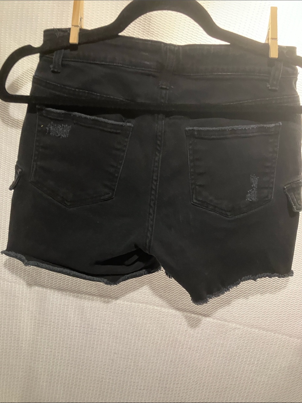 Time and Tru Black Distressed Cargo Jean Shorts - Picture 7 of 8